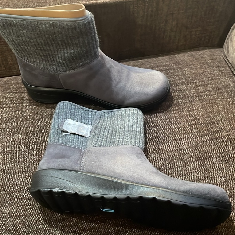 10W Bzees Gloria Boots (Dark Grey) NIB - Picture 5 of 14